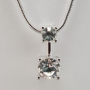 BEAUTIFUL STERLING SILVER CUBIC ZIRCONIA NECKLACE